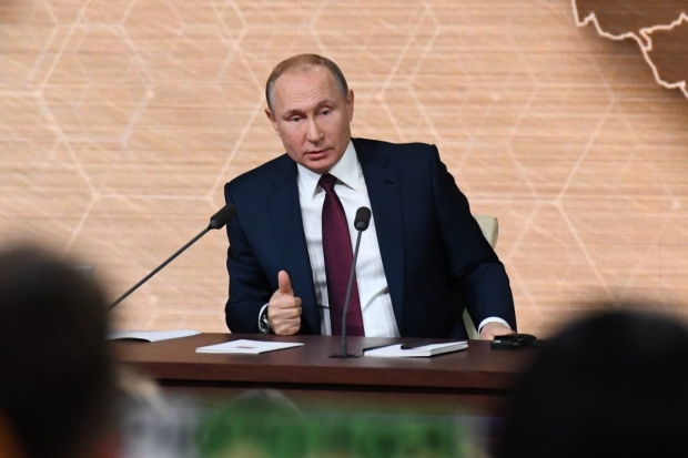 В Москве Машков вручил удостоверения доверенным лицам Владимира Путина