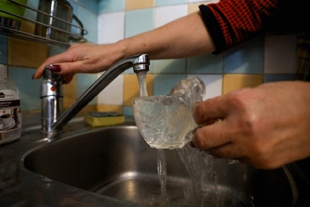 Холодную воду досрочно вернули в дома Советского района Волгограда