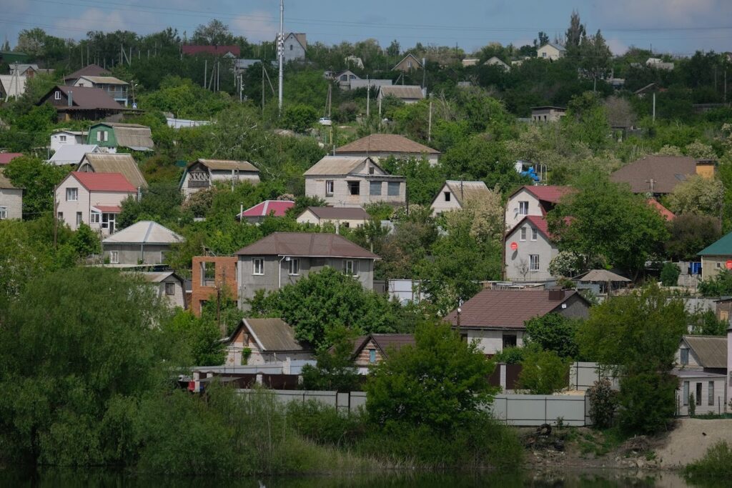 Волгоградцам объяснили, как подключить частный дом к коммунальным сетям