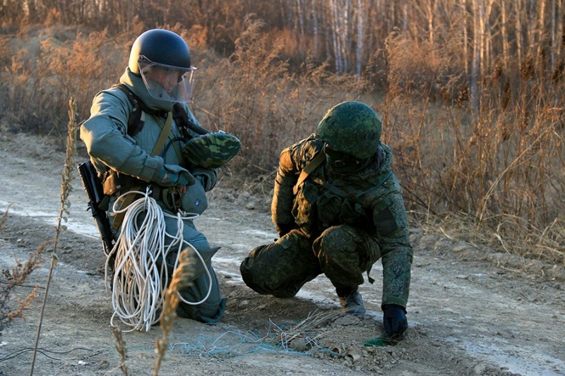 Последствия падения обломков БПЛА устраняют в Волгограде