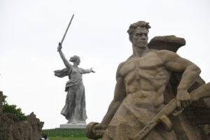 Владимир Путин пригласил Александра Лукашенко на форум в Волгограде