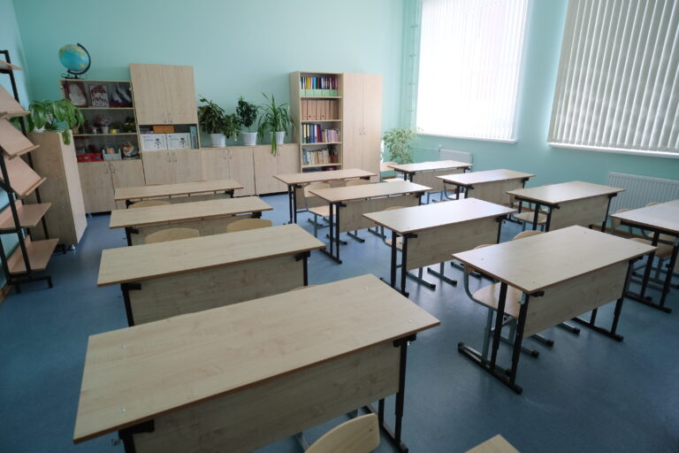 В школах Волгограда начинается прием заявлений на зачисление в 1-й класс