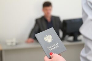 Около 500 волгоградцев получили предложения о работе на ярмарке трудоустройства