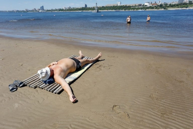 Названы главные правила поведения на отдыхе около воды