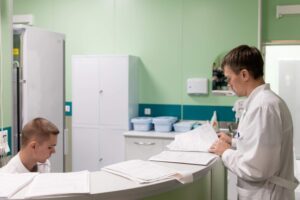 С начала 2025 года клещи покусали 412 человек в Волгоградской области