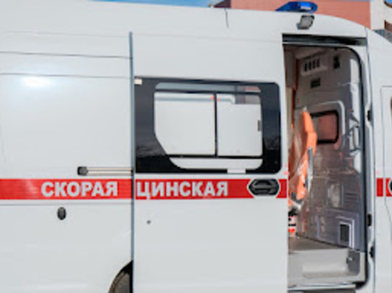 На трассе в Волгоградской области в тройном ДТП пострадали 3 человека