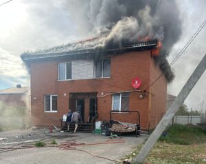 В Волгограде помогают семье участника СВО, потерявшей при пожаре дом
