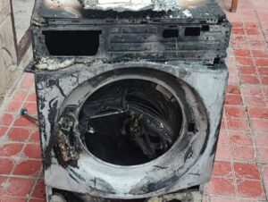 Огонь уничтожил стиральную машинку в частном доме Волгограда