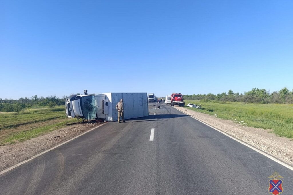 В ДТП на трассе в Волгоградской области 27 мая пострадали три ребенка