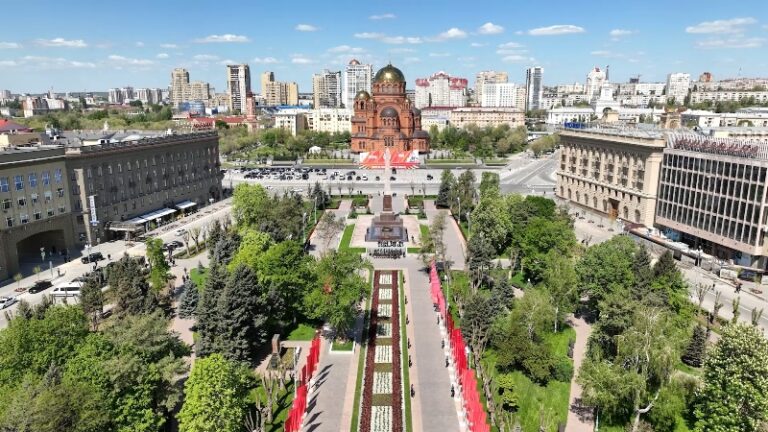 В Волгограде провели акцию «С победной песней по улицам Сталинграда»
