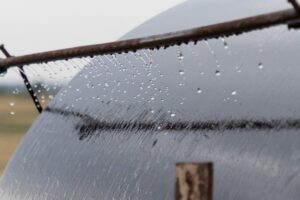В первый день лета на огороды в Волгоградской области обрушился град