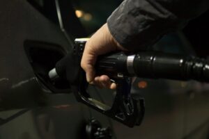 За неделю в Волгоградской области подорожали бензин двух марок и солярка