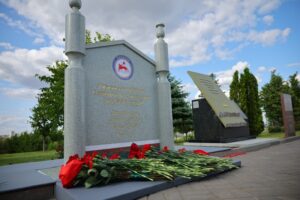 Памятный знак воинам-якутянам открыли на Мамаевом кургане в Волгограде