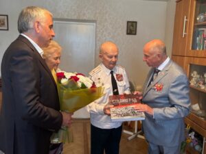 Волгоградцы навестили участника первого Парада Победы на Красной площади