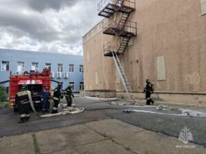 В Волгоградской области сотрудники МЧС потушили условный пожар в театре